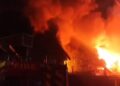 Fire breaks out at blanket shop in Srinagar’s Karan Nagar, F&ES on job